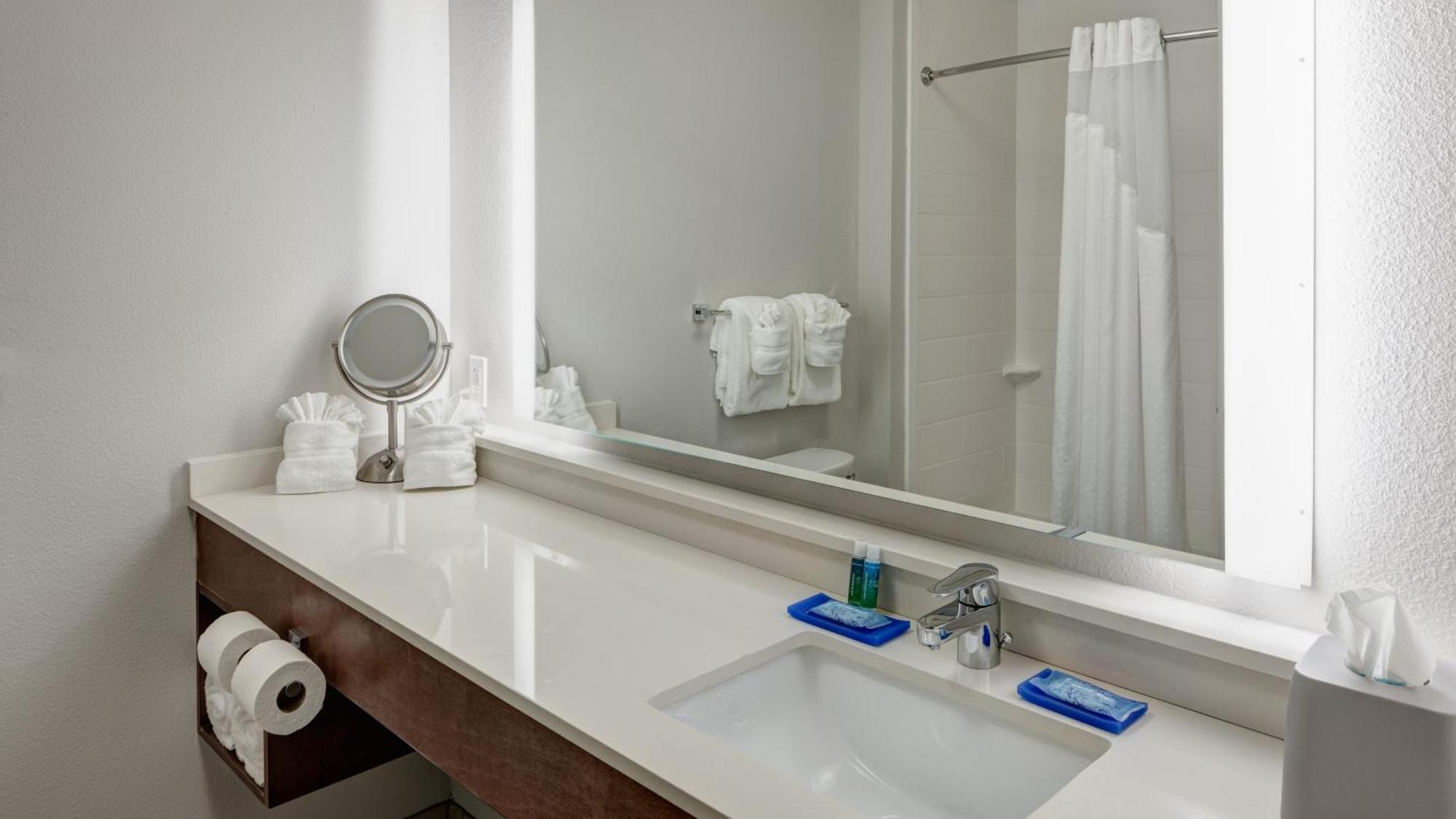 Holiday Inn Express & Suites - Orlando At Seaworld, An Ihg Hotel Buitenkant foto